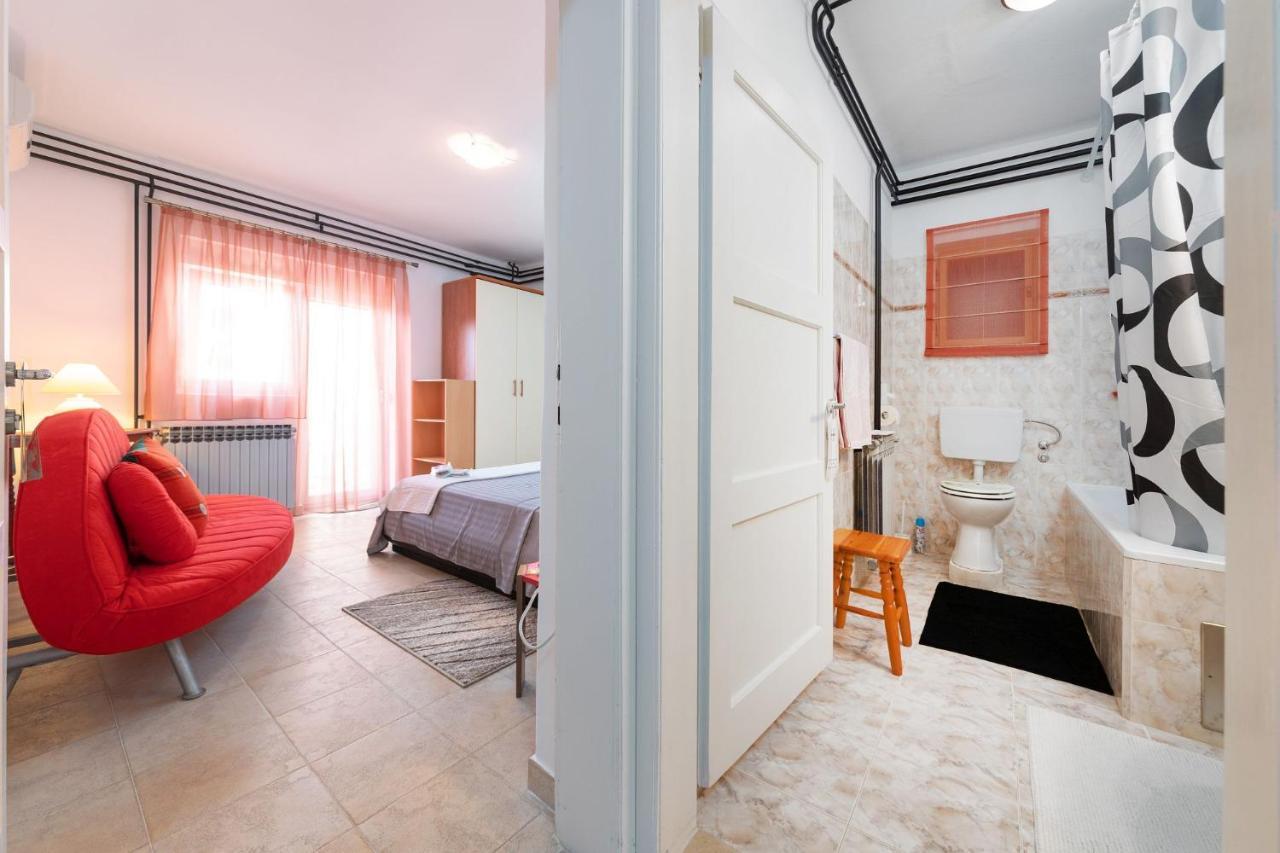 Apartments Pilicari (Adults Only) Ровинь Экстерьер фото