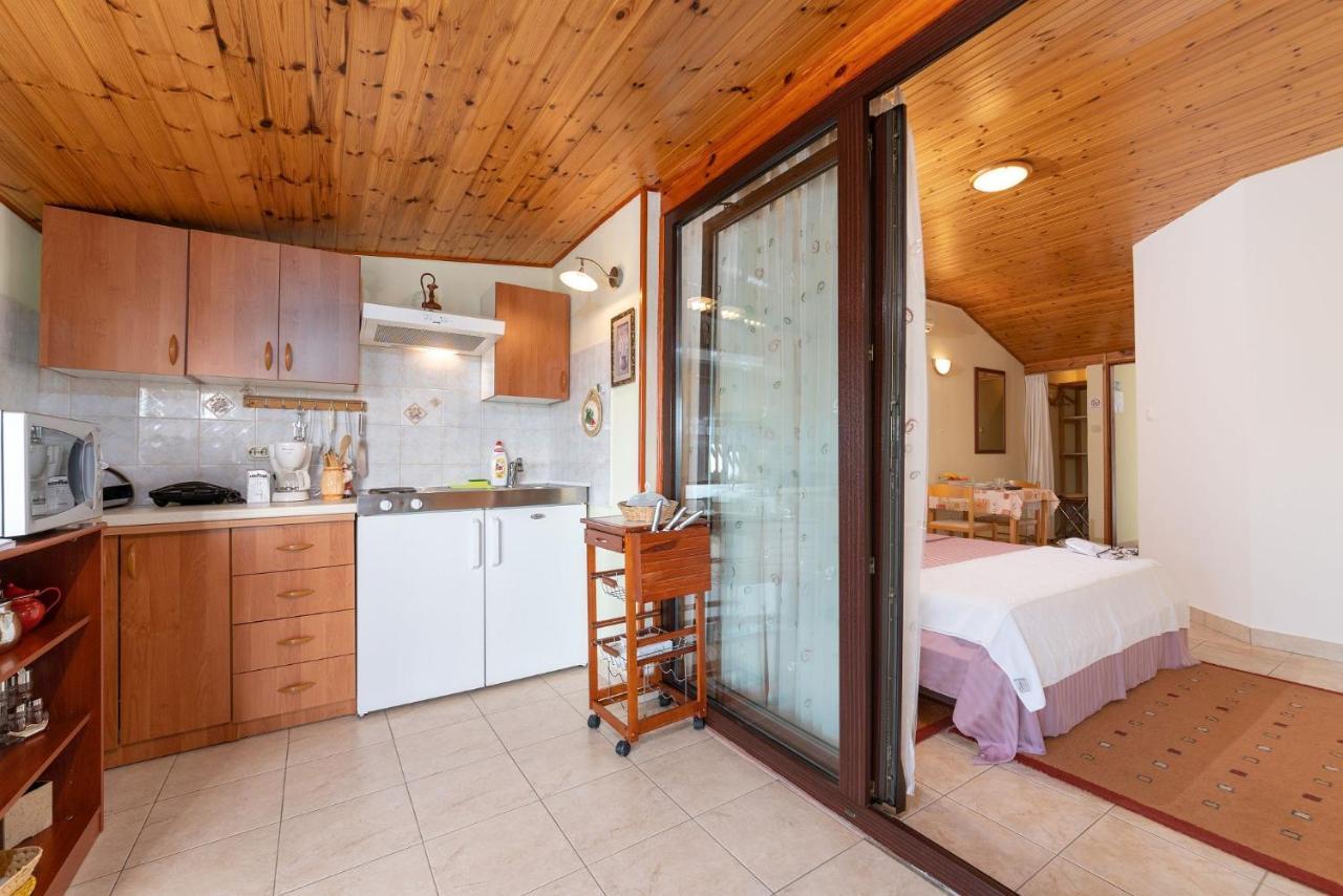 Apartments Pilicari (Adults Only) Ровинь Экстерьер фото